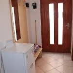 Ana بولا