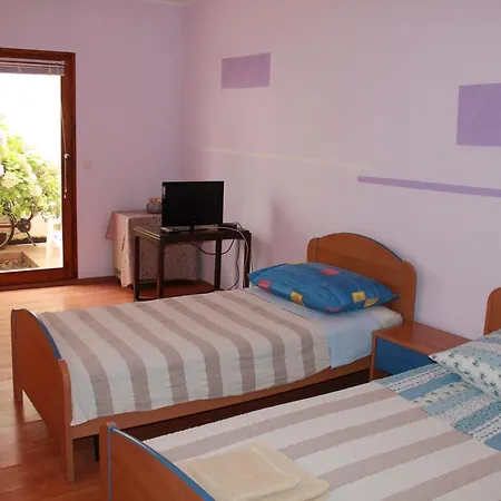 Ana Apartman Póla