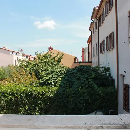 Ana Apartman Póla