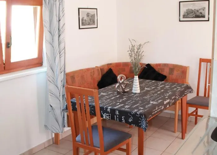 Ana Apartamento