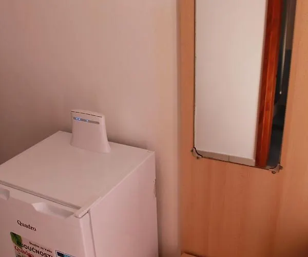 Ana Apartamento *